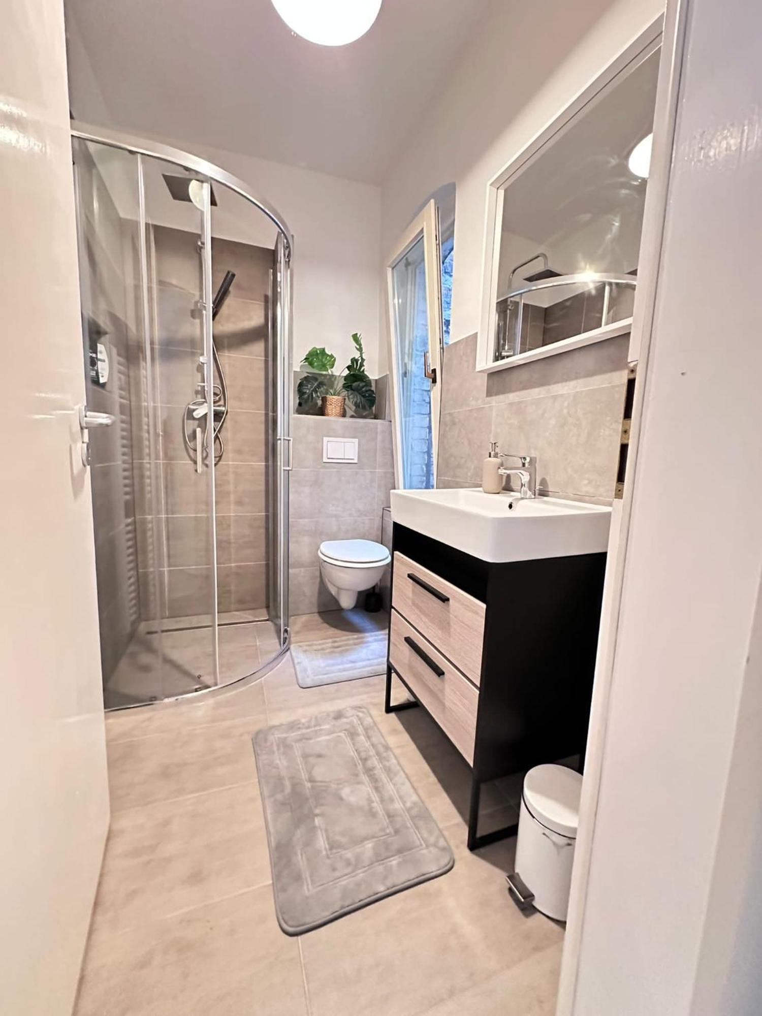 Ganze Citywohnung 4 Schlafzimmer Hannover Eksteriør billede